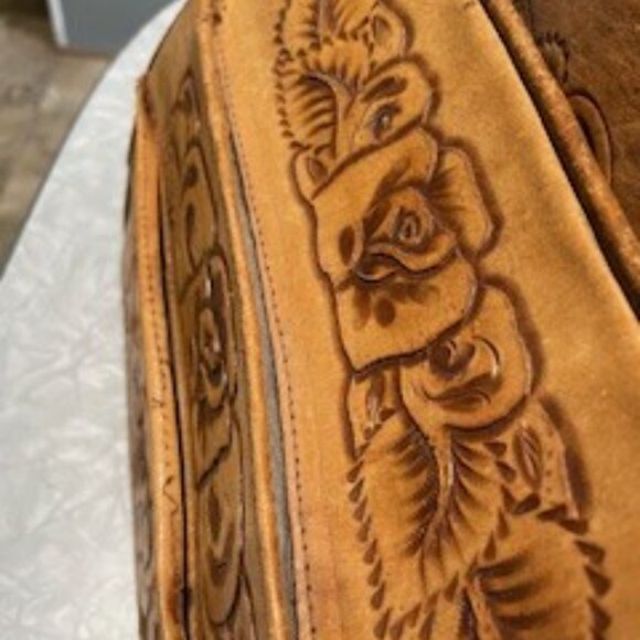 Vintage Hand Tooled Leather Handbag - Picture 5 of 7